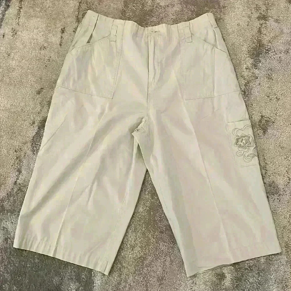 Women’s White Stag Capris